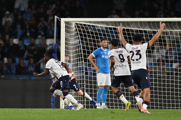 IPA84577820 - Jonathan Rowe of Bologna F.C. celebrates after scoring the goal of 2-3 during the 36th day of the Serie A Championship between S.S.C. Napoli and Bologna F.C. at the Diego Armando Maradona Stadium on May 11, 2026 in Naples, Italy.  Copyright: xDomenicoxCippitelli IPAxSportx xx 84577820