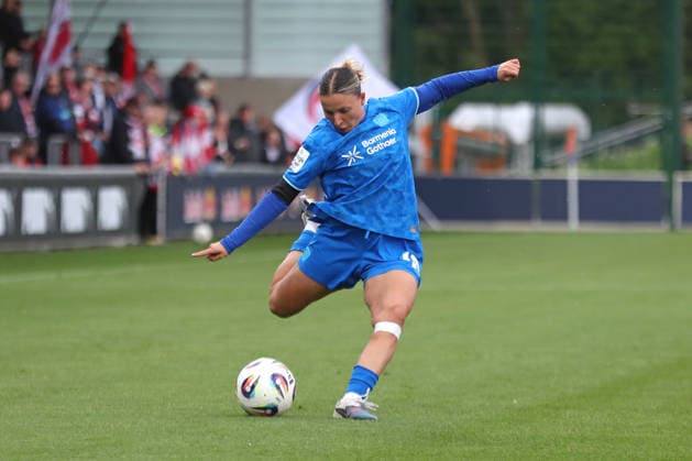 Google Pixel Frauen-Bundesliga, RB Leipzig - Bayer Leverkusen; 11.05.2026 Estrella Merino Gonzalez (10, Bayer Leverkusen). Fußball, Google Pixel Frauen-Bundesliga, Saison 2025 2026, 25. Spieltag: RB Leipzig vs. Bayer 04 Leverkusen am 11.05.2026, Trainingszentrum Cottaweg, Leipzig. DFB REGULATIONS PROHIBIT ANY USE OF PHOTOGRAPHS AS IMAGE SEQUENCES AND OR QUASI-VIDEO. Copyright: xBEAUTIFULxSPORTS JanxKaeferx