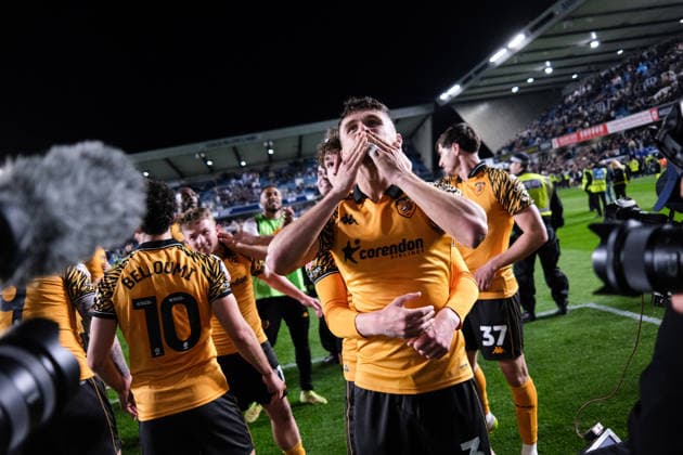 Millwall v Hull City 11 May 2026, London - EFL Championship Play-offs - Semi Final, Second Leg - Millwall v Hull City - Ryan Giles of Hull City celebrates victory - Photo: Jacques Feeney Offside. London UK Copyright: xJacquesxFeeneyx xOffsidexOffside