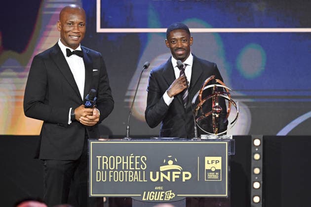 FOOTBALL : 34e edition des Trophees UNFP 2026 - Paris - 11 05 2026 Didier DROGBA - 10 Ousmane DEMBELE (psg) during the 2026 UNFP Trophy ceremony at Palais Brongniart on May 11, 2026 in Paris, France. (POOL UNFP FEP ICON) ParisFrance  Copyright: xAGENCExFEPxFEPx