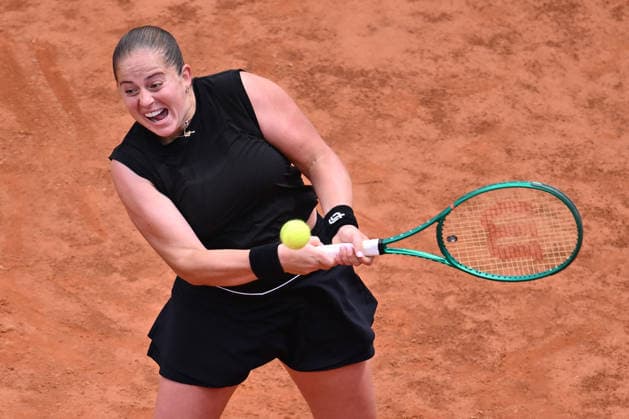 IPA84596684 - Je?ena Ostapenko of Latvia competes against Sorana Cirstea of Romania during the Internazionali BNL d Italia Day Eight at Foro Italico on May 12, 2026 in Rome, Italy.  Copyright: xDomenicoxCippitelli IPAxSportx xx 84596684