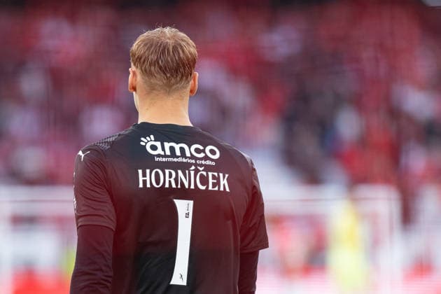May 11, 2026, Lisbon, Lisbon, Portugal: Braga goalkeeper from Czechia LUKAS HORNICEK (1) in action during the game for Liga Portugal Betclic between Benfica and Braga at Estadio da Luz Soccer 2026: Benfica 2:2 Braga  - ZUMAs359 20260511_zsp_s359_011 Copyright: xAlexandrexdexSousax