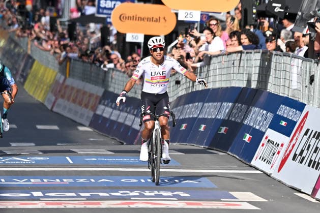 109th Giro d Italia 2026 - Stage 4 Jhonatan Narvaez of Ecuador and Team INEOS Grenadiers crosses the finish line to win the 5th stage of the 109th Giro d Italia, a 160km route from Catanzaro to Cosenza, on May 12, 2026, in Cosenza, Italy. Narvaez secures the victory with a late attack on the technical finish, holding off the chasing peloton. COSENZA Italy  Copyright: xAndreaxRositox originalFilename:rosito-notitle260512_np5zV.jpg