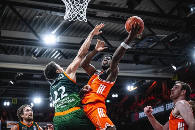 1. Basketball Bundesliga, easyCredit BBL, Saison 2025 2026, Herren, Play-Ins, Spiel um Platz 7, 12.05.2026, RASTA Vechta - Gladiators Trier TJ Bamba ( 5 - RASTA Vechta) beim Korbleger Vechta RASTA Dome Niedersachsen Deutschland