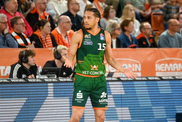 Jordan Roland (VET-CONCEPT Gladiators Trier, 15) RASTA Vechta vs. VET-CONCEPT Gladiators Trier, easyCredit Basketball Bundesliga, Play-Ins, Saison 2025 2026, 12.05.2026, RASTA Vechta vs.VET-CONCEPT Gladiators Trier, easyCredit Basketball Bundesliga, Play-Ins, Saison 2025 2026, 12.05.2026 Vechta Copyright: xEibner-Pressefoto RobertxGertzenx EP_RGN