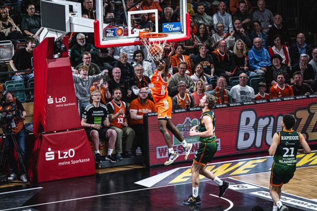 1. Basketball Bundesliga, easyCredit BBL, Saison 2025 2026, Herren, Play-Ins, Spiel um Platz 7, 12.05.2026, RASTA Vechta - Gladiators Trier Malik Parsons ( 3 - RASTA Vechta) beim Dunk Vechta RASTA Dome Niedersachsen Deutschland