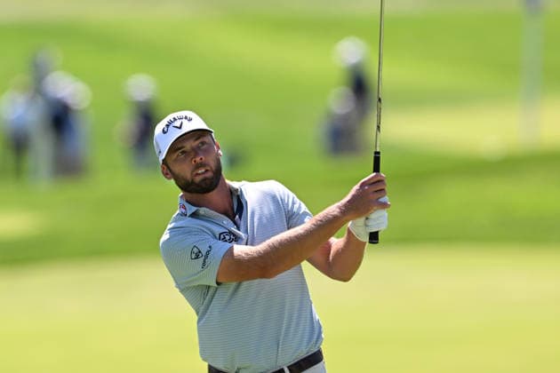 NEWTON SQUARE, PA - MAY 12: Sam Burns of United States of America takes a shot during the 2026 PGA, Golf Herren Championship on May 12th, 2026 at Aronimink Golf Club in Newtown Square, PA.(Photo by Terence Lewis Icon Sportswire) GOLF: MAY 12 PGA PGA Championship EDITORIAL USE ONLY Icon260512079
