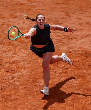 260512 -- ROME, May 12, 2026 -- Jelena Ostapenko hits a return during the women s singles quarter final match between Sorana Cirstea of Romania and Jelena Ostapenko of Latvia at the WTA, Tennis Damen Italian Open in Rome, Italy, May 12, 2026. SPITALY-ROME-TENNIS-WTA-ITALIAN OPEN-WOMEN S SINGLES WangxKaiyan  (SP)ITALY-ROME-TENNIS-WTA-ITALIAN OPEN-WOMEN S SINGLES IMAGO WangxKaiyan  imago images 0856370143