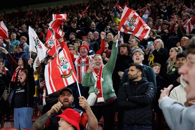 Southampton fans celebrate at full time Southampton v Middlesbrough, EFL Sky Bet Championship, Play-Off Semi Final, Second Leg, Football, St Mary s Stadium, Southampton, UK - 12 May 2026Southampton St Mary s Stadium United Kingdom EDITORIAL USE ONLY No use with unauthorised audio, video, data, fixture lists, club league logos or live services. Online in-match use limited to 120 images, no video emulation. No use in betting, games or single club league player publications.  Copyright: xSimonxDael Shutterstockx 16871476dz