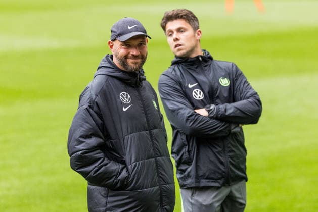 Abschlusstraining VfL Wolfsburg; 13.05.2026 Stephan Lerch (Trainer VfL Wolfsburg) lächelt, lächelnd DFB-Pokal 46. Finale der Frauen, VfL Wolfsburg - FC Bayern München, Abschlusstraining VfL Wolfsburg, Köln, RheinEnergiestadion am 13.05.2026 Copyright: xBEAUTIFULxSPORTS Wunderlx