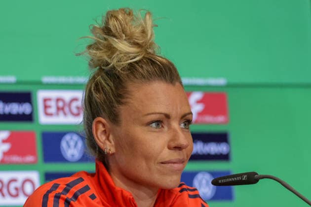 13.05.2026, xgrfx, Fussball DFB Pokal Finale, VfL Wolfsburg - Pressekonferenz und Abschlusstraining v.l. Linda Dallmann (FC Bayern München) (DFL DFB REGULATIONS PROHIBIT ANY USE OF PHOTOGRAPHS as IMAGE SEQUENCES and or QUASI-VIDEO) Köln