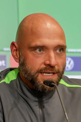 13.05.2026, xgrfx, Fussball DFB Pokal Finale, VfL Wolfsburg - Pressekonferenz und Abschlusstraining v.l. Stephan Lerch (VfL Wolfsburg) (DFL DFB REGULATIONS PROHIBIT ANY USE OF PHOTOGRAPHS as IMAGE SEQUENCES and or QUASI-VIDEO) Köln