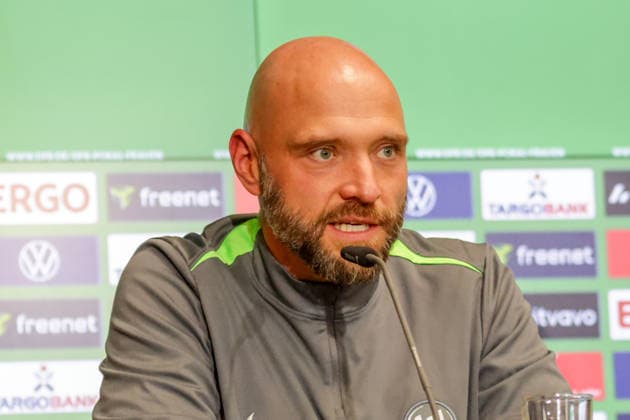13.05.2026, xgrfx, Fussball DFB Pokal Finale, VfL Wolfsburg - Pressekonferenz und Abschlusstraining v.l. Stephan Lerch (VfL Wolfsburg) (DFL DFB REGULATIONS PROHIBIT ANY USE OF PHOTOGRAPHS as IMAGE SEQUENCES and or QUASI-VIDEO) Köln