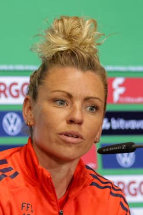 13.05.2026, xgrfx, Fussball DFB Pokal Finale, VfL Wolfsburg - Pressekonferenz und Abschlusstraining v.l. Linda Dallmann (FC Bayern München) (DFL DFB REGULATIONS PROHIBIT ANY USE OF PHOTOGRAPHS as IMAGE SEQUENCES and or QUASI-VIDEO) Köln