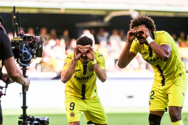 May 13, 2026, Villarreal, Castellon, SPAIN: Georges Mikautadze of Villarreal CF celebrates a goal with teammates during the Spanish league, LaLiga EA Sports, football match played between Villarreal CF and Sevilla FC at La Ceramica stadium on May 13, 2026, in Villarreal, Spain. Villarreal SPAIN - ZUMAa181 20260513_zaa_a181_029 Copyright: xIvanxTerronx