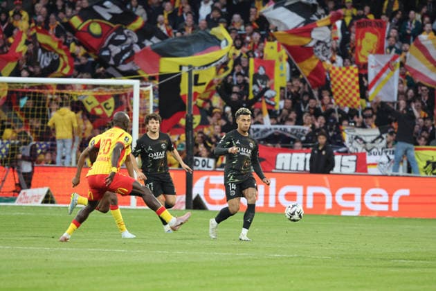FOOTBALL : RC Lens vs Paris Saint-Germain - Ligue 1 J29 - 13 05 2026 DÃ sirÃ DOUE (PSG) lors du match RC Lens vs Paris Saint-Germain, Ligue 1 J29, stade Bollaert-Delelis, le 13 mai 2026 - photo Laurent Sanson PsnewZ  Copyright: xLaurentxSANSONx xPsnewZx