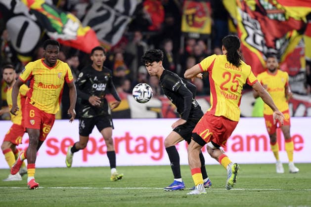 RC Lens v Paris Saint-Germain - Ligue 1 McDonald s 2025 2026 27 Pedro Dro FERNANDEZ (psg) during the Ligue 1 McDonald s match between Lens and Paris at Stade Bollaert-Delelis on May 13, 2026 in Lens, France. Lens France  Copyright: xFEPx 776348352
