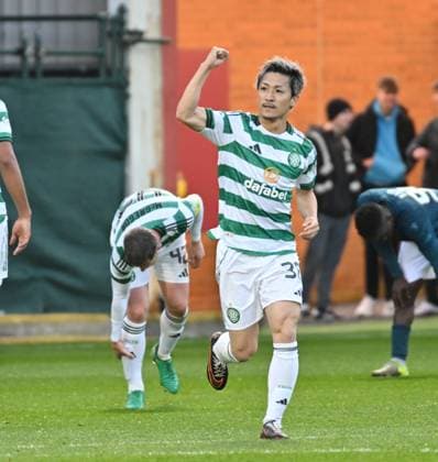 UK: {event} at {location} in {city}, {country} on {iptcday0} {iptcmonthname} {iptcyear4} Daizen Maeda celebrating after scoring Celtics first goal Motherwell Fir Park North Lanarkshire Scotland Copyright: xDOMINICxSMITHx