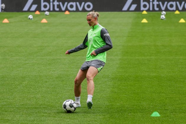 13.05.2026, xgrfx, Fussball DFB Pokal Finale, VfL Wolfsburg - Pressekonferenz und Abschlusstraining v.l. Alexandra Popp (VfL Wolfsburg) (DFL DFB REGULATIONS PROHIBIT ANY USE OF PHOTOGRAPHS as IMAGE SEQUENCES and or QUASI-VIDEO) Köln