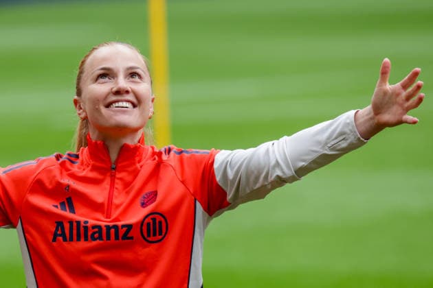 13.05.2026, xgrfx, Fussball DFB Pokal Finale, FC Bayern München - Pressekonferenz und Abschlusstraining v.l. Glodis Viggosdottir (FC Bayern München) (DFL DFB REGULATIONS PROHIBIT ANY USE OF PHOTOGRAPHS as IMAGE SEQUENCES and or QUASI-VIDEO) Köln