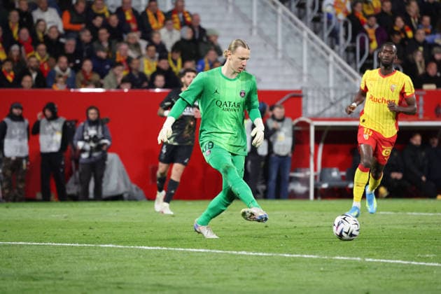 FOOTBALL : RC Lens vs Paris Saint-Germain - Ligue 1 J29 - 13 05 2026 Matvey SAFONOV (PSG) lors du match RC Lens vs Paris Saint-Germain, Ligue 1 J29, stade Bollaert-Delelis, le 13 mai 2026 - photo Laurent Sanson PsnewZ  Copyright: xLaurentxSANSONx xPsnewZx