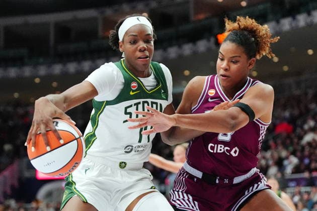 May 13, 2026, Toronto, On, CANADA: Toronto Tempo s Nyara Sabally (8) defends against Seattle Storm s Dominique Malonga (14) during first half WNBA, Basketball Damen, USA basketball action in Toronto, on Wednesday, May 13, 2026. Canada News - May 13, 2026  - ZUMAc35_ 20260513_zaf_c35_154 Copyright: xFrankxGunnx