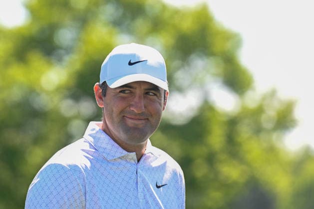 NEWTON SQUARE, PA - MAY 12: Scottie Scheffler of United States of America reacts during the 2026 PGA, Golf Herren Championship on May 12th, 2026 at Aronimink Golf Club in Newtown Square, PA.(Photo by Terence Lewis Icon Sportswire) GOLF: MAY 12 PGA PGA Championship EDITORIAL USE ONLY Icon260512122