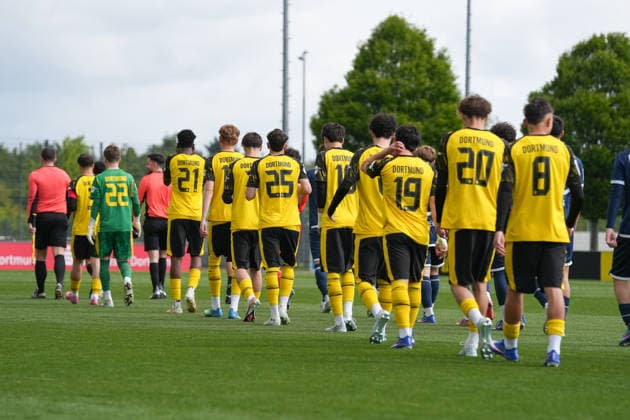 Donnerstag, 14.05.2026 Saison 2025 2026 Finale U17, U 17 Westfalenpokal im BVB Fußballpark Hohenbuschei, Dortmund, Germany. BV Borussia Dortmund U17 - VfL Bochum U17. Einlaufen der Mannschaften.