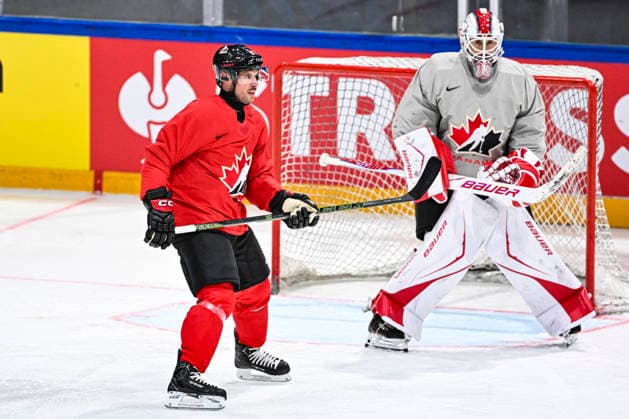 Canada national Ice hockey, Eishockey team training session at the 2026 IIHF Ice Hockey World Championship, WM, Weltmeisterschaft in Fribourg, Switzerland, on May 14, 2026. Pictured Sidney Crosby of Canada. (CTKxPhoto RadekxPetrasek) CTKPhotoP2026051405512  CTKPhotoP2026051405512