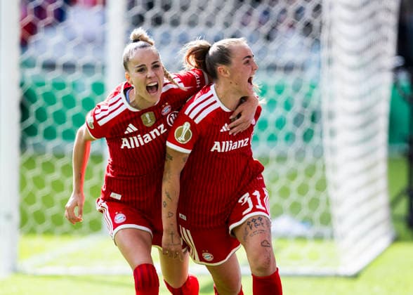 Koeln, RheinEnergieStadion, 14.05.2026: Georgia Stanway of Muenchen (R) celebrates scoring the 1:0 goal with Giulia Gwinn of Muenchen during the DFB cup final VFL Wolfsburg v. FC Bayern Muenchen.