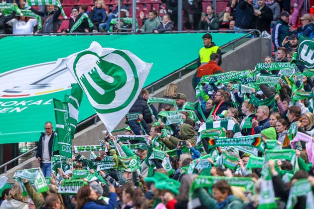 2026.05.14, xkwix, Fußball, Finale DFB-Pokal Frauen, VfL Wolfsburg - FC Bayern München, Saison 2025 2026, Rhein-Energie-Stadion in Köln: Der Block der Wolfsburg Anhaenger DFB regulations prohibit any use of photographs as image sequences and or quasi-video. Photo: xKamilxWilkowskixPressefotoKochx Nordrhein-Westfalen Deutschland