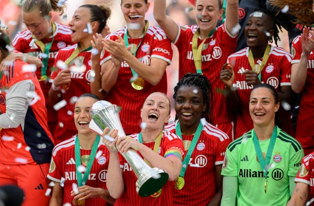 Siegerehrung, Jubel Glodis Perla VIGGOSDOTTIR (M) mit dem Pokal. DFB-Pokal der Frauen Finale 2026, VfL Wolfsburg (WOB) - FC Bayern Muenchen (M), am 14.05.2026 in Koeln Deutschland. DFB regulations prohibit any use of photographs as image sequences and or quasi-video Â