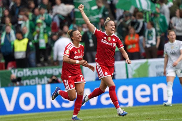 Frauen Fussball, DFB Pokal Saison 2025 2026, Frauen DFB Pokal finale VfL Wolfsburg vs FC Bayern München, 14.05.2026, Rheinenergiestadion Köln Giulia Gwinn FC Bayern München Aktion Einzelbild