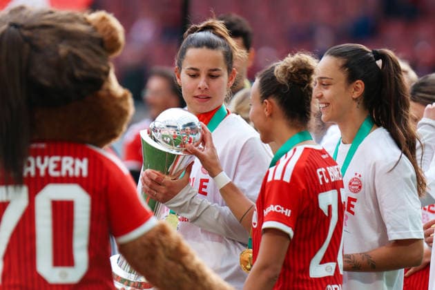 DFB-Pokal 46. Finale der Frauen, VfL Wolfsburg - FC Bayern München, 14.05.2026 Lena Oberdorf (FC Bayern München, 8) Arianna Caruso (FC Bayern München, 27) Natalia Padilla-Bidas (FC Bayern München, 23) DFB-Pokal 46. Finale der Frauen, VfL Wolfsburg - FC Bayern München: Köln, RheinEnergieSTADION ;14.05.2025 Copyright: xBEAUTIFULxSPORTS Freisenx