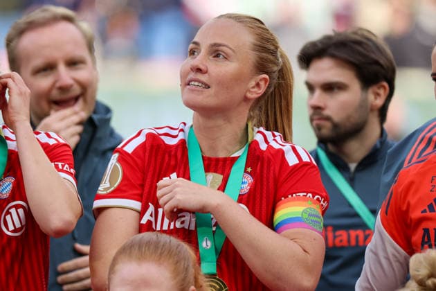 Köln, Deutschland: 14. Mai 2026 - 46. DFB Pokal Finale der Frauen 2026 - VfL Wolfsburg Frauen vs. FC Bayern München Frauen Im Bild: Glodis Perla Viggosdottir (FCB) jubelt nach dem gewonnen DFB Pokal Finale in Köln Copyright: HMBxMedia MadeleinexFantini