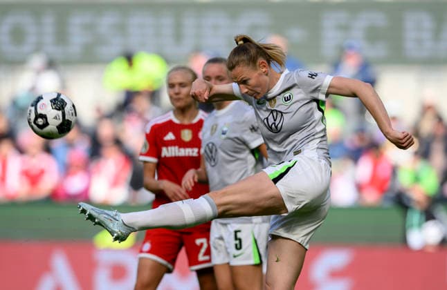 Sarai LINDER (WOB) Aktion. DFB-Pokal der Frauen Finale 2026, VfL Wolfsburg (WOB) - FC Bayern Muenchen (M) 0:4, am 14.05.2026 in Koeln Deutschland. DFB regulations prohibit any use of photographs as image sequences and or quasi-video Â
