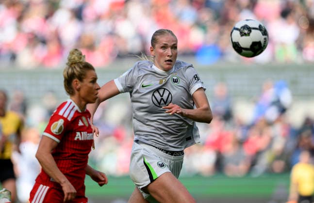 (l-r) Linda DALLMANN (M), Camilla KUEVER (KÜVER) (WOB) Aktion, Zweikampf. DFB-Pokal der Frauen Finale 2026, VfL Wolfsburg (WOB) - FC Bayern Muenchen (M) 0:4, am 14.05.2026 in Koeln Deutschland. DFB regulations prohibit any use of photographs as image sequences and or quasi-video Â