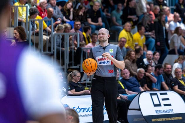 Nicolai Bohn (Referee) GER, Bozic Estriche Knights Kirchheim vs. BG Goettingen, BARMER 2. Basketball Bundesliga, Playoffs Spiel 4, Saison 2025 2026, 14.05.2026 GER, Bozic Estriche Knights Kirchheim vs. BG Goettingen, BARMER 2. Basketball Bundesliga, Playoffs Spiel 4, Saison 2025 2026, 14.05.2026 Goeppingen Copyright: xEibner-Pressefoto NinaxSanderx EP_NSR