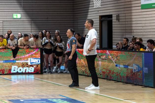 Edris Naim (Referee), Igor Perovic (Bozic Estriche Knights Kirchheim, Headcoach) GER, Bozic Estriche Knights Kirchheim vs. BG Goettingen, BARMER 2. Basketball Bundesliga, Playoffs Spiel 4, Saison 2025 2026, 14.05.2026 GER, Bozic Estriche Knights Kirchheim vs. BG Goettingen, BARMER 2. Basketball Bundesliga, Playoffs Spiel 4, Saison 2025 2026, 14.05.2026 Goeppingen Copyright: xEibner-Pressefoto NinaxSanderx EP_NSR