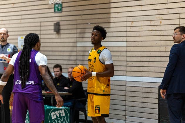 Jordan Sears (BG Goettingen, 03) Charles Tyorne Harris Jr. (Bozic Estriche Knights Kirchheim, 03) GER, Bozic Estriche Knights Kirchheim vs. BG Goettingen, BARMER 2. Basketball Bundesliga, Playoffs Spiel 4, Saison 2025 2026, 14.05.2026 GER, Bozic Estriche Knights Kirchheim vs. BG Goettingen, BARMER 2. Basketball Bundesliga, Playoffs Spiel 4, Saison 2025 2026, 14.05.2026 Goeppingen Copyright: xEibner-Pressefoto NinaxSanderx EP_NSR
