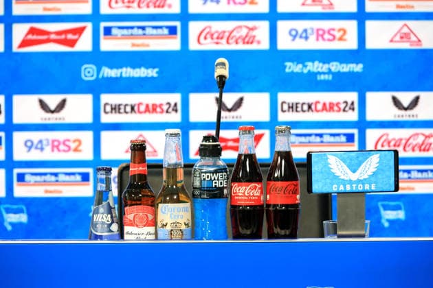 DEU, DFL, 2. FBL Hertha BSC, PK, 15.05.2026, Sportforum, Berlin, DEU, DFL, 2. FBL Hertha BSC, PK, im Bild Leeres Podest DFL - regulations prohibit any use of Photographs as image sequences and or quasi-video