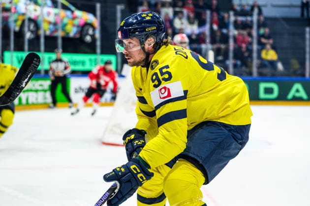 260515 Jacob De La Rose of Sweden during the 2026 IIHF Ice hockey, Eishockey World Championship, WM, Weltmeisterschaft match between Canada and Sweden on May 15, 2026 in Fribourg. Photo: Jesper Zerman BILDBYRAN kod JZ JZ0714 ishockey ice hockey ishockey-vm 2026 vm 2026 iihf world championship kanada canada sverige sweden bbeng Copyright: JESPERxZERMAN BB260515BB169