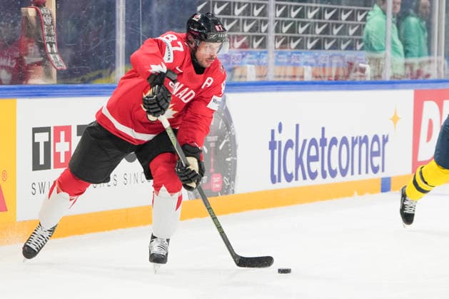 FRIBOURG, SWITZERLAND - MAY 15: Sidney Crosby of Canada in action during the 2026 IIHF Ice hockey, Eishockey World Championship, WM, Weltmeisterschaft Switzerland game between Canada and Sweden at BCF Arena on May 15, 2026 in Fribourg, Fribourg. Fribourg BCF Arena Fribourg Switzerland Copyright: xJustPictures.ch JarixPestelaccix jp-en-EuSpIm-JP6_JAR_Canada_Sweden_15May2026_00094