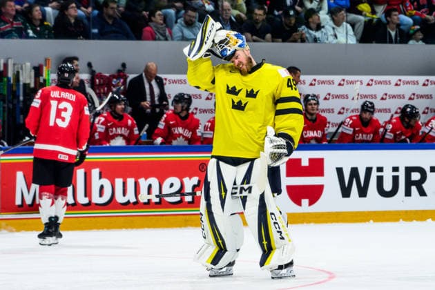 260515 Goaltender Magnus Hellberg of Sweden during the 2026 IIHF Ice hockey, Eishockey World Championship, WM, Weltmeisterschaft match between Canada and Sweden on May 15, 2026 in Fribourg. Photo: Jesper Zerman BILDBYRAN kod JZ JZ0714 ishockey ice hockey ishockey-vm 2026 vm 2026 iihf world championship kanada canada sverige sweden bbeng bbauto Copyright: JESPERxZERMAN BB260515JZ028