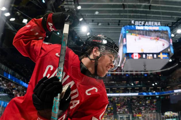 FRIBOURG, SWITZERLAND - MAY 15: Macklin Celebrini of Canada in action during the 2026 IIHF Ice hockey, Eishockey World Championship, WM, Weltmeisterschaft Switzerland game between Canada and Sweden at BCF Arena on May 15, 2026 in Fribourg, Fribourg. Fribourg BCF Arena Fribourg Switzerland *** FRIBOURG, SWITZERLAND MAY 15 Macklin Celebrini of Canada in action during the 2026 IIHF Ice Hockey World Championship Switzerland game between Canada and Sweden at BCF Arena on May 15, 2026 in Fribourg, Fribourg Fribourg BCF Arena Fribourg Switzerland Copyright: xJustPictures.ch JarixPestelaccix jp-en-EuSpIm-JP6_JAR_Canada_Sweden_15May2026_00157
