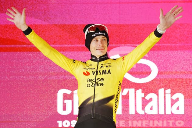 Denmark™s Jonas Vingegaard Hansen of Team Visma Lease A Bike stage winner celebrate on the podium after the Stage 7 of the Giro d™Italia, from Formia to Blockhaus, Italy, Friday, May 15, 2026.  Copyright: xGianxMattiaxD™Alberto LaPressex