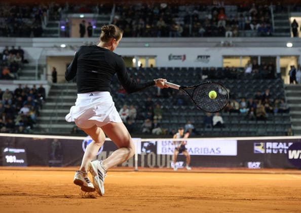 May 15, 2026, Rome, Lazio, Italy: ELINA SVITOLINA of Ukraine during the match against I. Swiatek of Poland in the semifinals of tennis tournament WTA, Tennis Damen 1000 Internazionali BNL Dâ€⠢Italia, Rome, Italy. Svitolina won 6:4, 2:6, 6:2. Tennis 2026, WTA Italian Open: Elina Svitolina 6:4, 2:6, 6:2 - ZUMAc278 20260515_zsp_c278_037 Copyright: xMarcinxCholewinskix