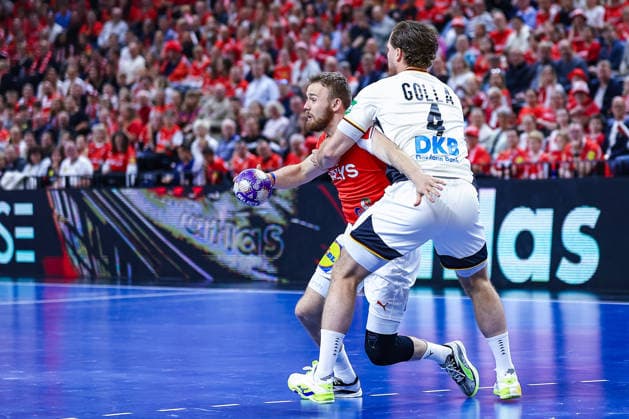 15.05.2026, xIAJx, Handball, Länderspiel, Testspiel, Dänemark - Deutschland, Royal Arena Kopenhagen: Thomas Arnoldsen (Dänemark 42) Johannes Golla (Deutschland 4) Dänemark