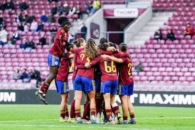 Switzerland: AXA Womens Super League 2025 26, Servette FC Chenois Feminin vs FC Zurich - Stade de Geneve, Carouge: Maeva Stacy Salomon of Servette FC Chenois Feminin goal celebration Copyright: xDanielaxPorcellix