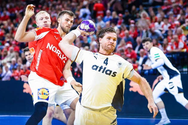 15.05.2026, xIAJx, Handball, Länderspiel, Testspiel, Dänemark - Deutschland, Royal Arena Kopenhagen: Johannes Golla (Deutschland 4) Steven Plucnar (Dänemark 69) Dänemark